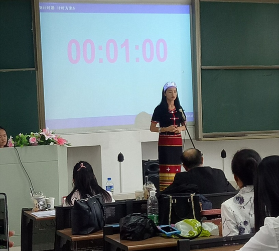 bat365外国语学院泰语专业李义春同学在泰语演讲比赛中的精彩表现.png